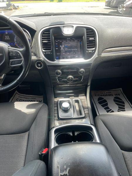 2019 Chrysler 300 Touring