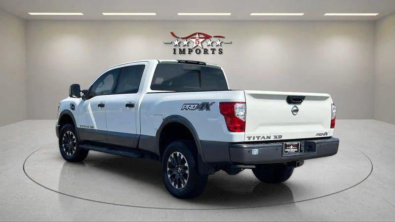 2017 Nissan Titan XD PRO-4X Diesel