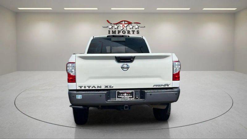 2017 Nissan Titan XD PRO-4X Diesel
