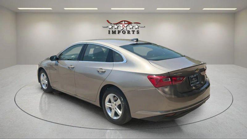 2023 Chevrolet Malibu FWD 1FL