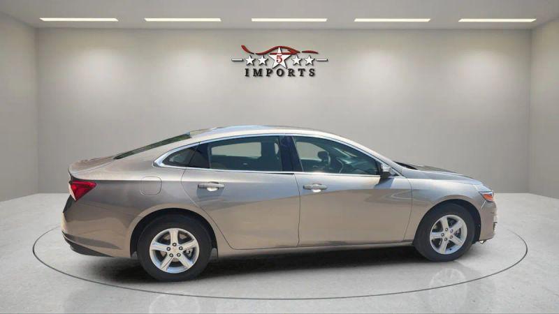 2023 Chevrolet Malibu FWD 1FL