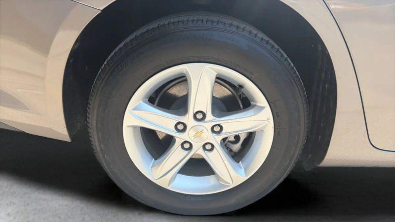 2023 Chevrolet Malibu FWD 1FL