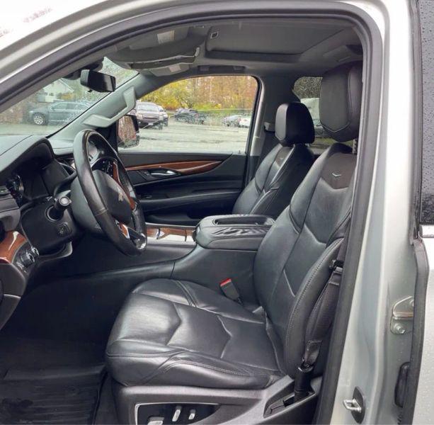 2017 Cadillac Escalade ESV Luxury