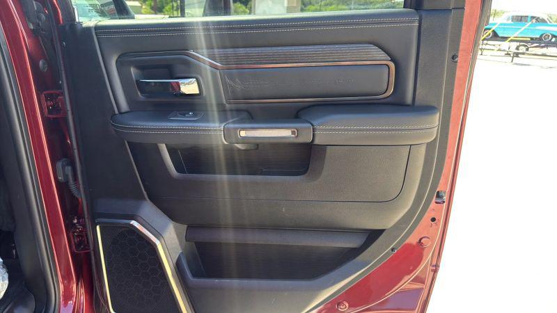2024 Ram 5500 Tradesman/SLT/Laramie/Limited