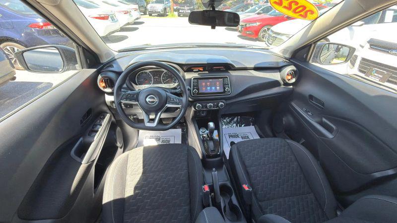 2022 Nissan Kicks S Xtronic CVT