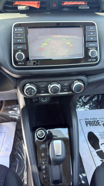 2022 Nissan Kicks S Xtronic CVT