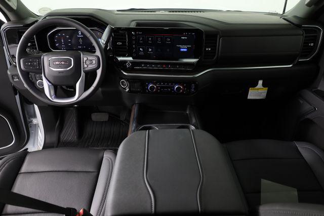 2026 GMC Sierra 2500HD Crew Cab, Standard Bed, SLT, 4WD