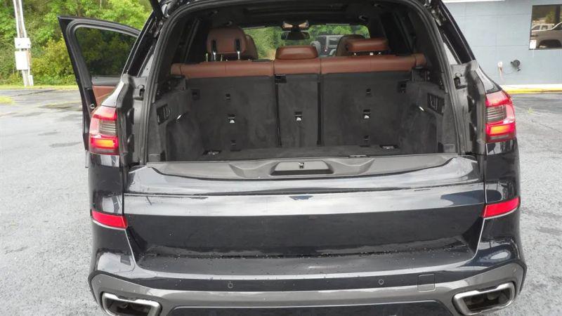 2020 BMW X5 M50i