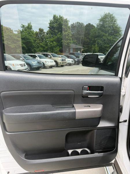 2012 Toyota Tundra Grade 5.7L V8