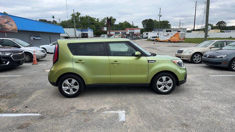 2017 Kia Soul Base
