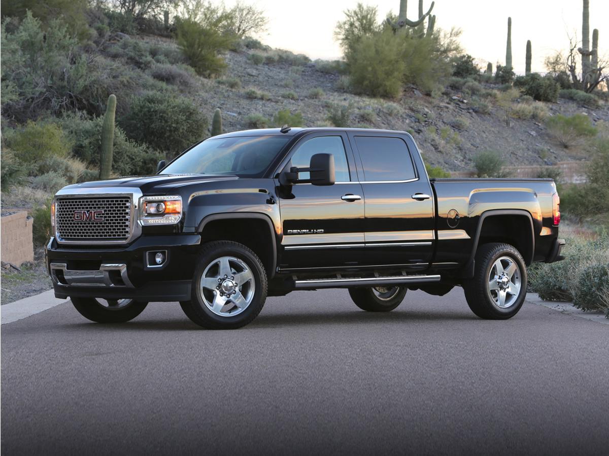 2016 GMC Sierra 4WD Crew Cab Long Box Denali's photo