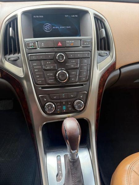 2012 Buick Verano Leather Group