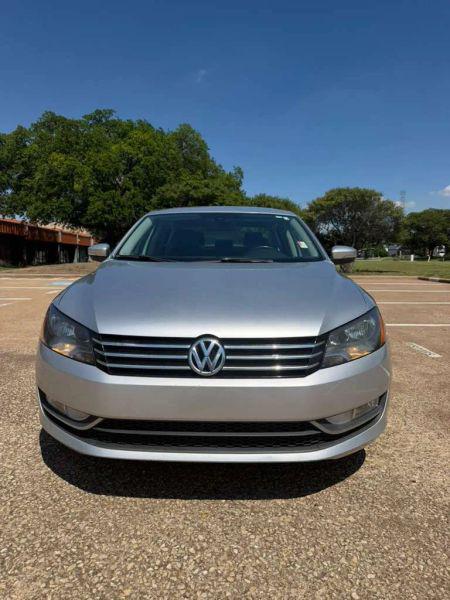 2015 Volkswagen Passat 1.8T Limited Edition