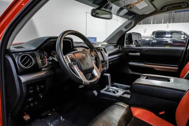 2017 Toyota Tundra SR5 5.7L V8