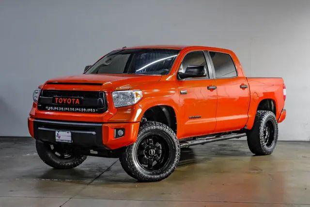 2017 Toyota Tundra SR5 5.7L V8