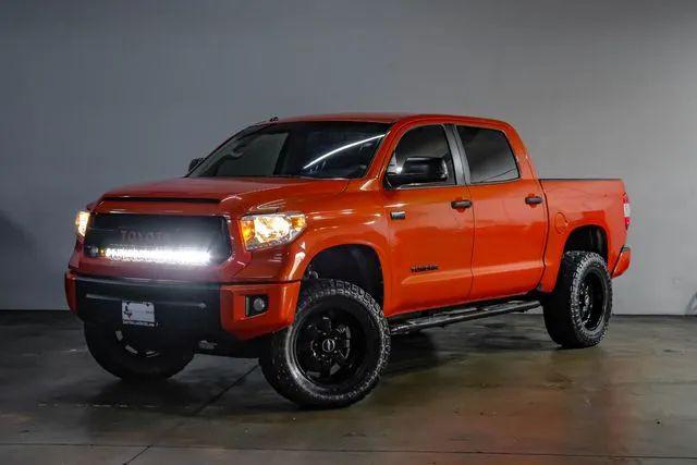 2017 Toyota Tundra SR5 5.7L V8