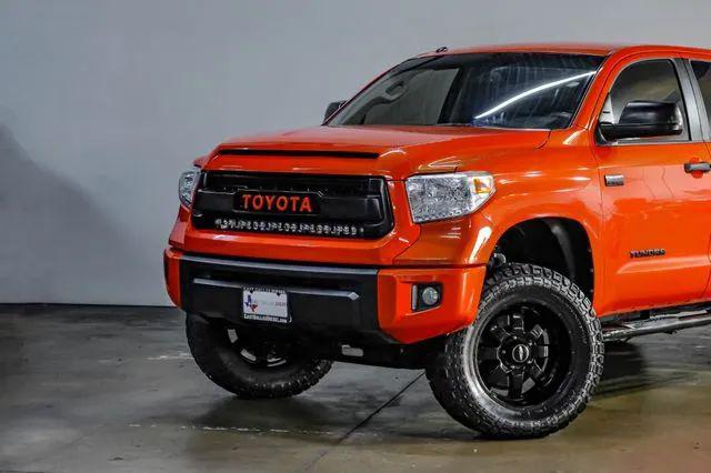 2017 Toyota Tundra SR5 5.7L V8