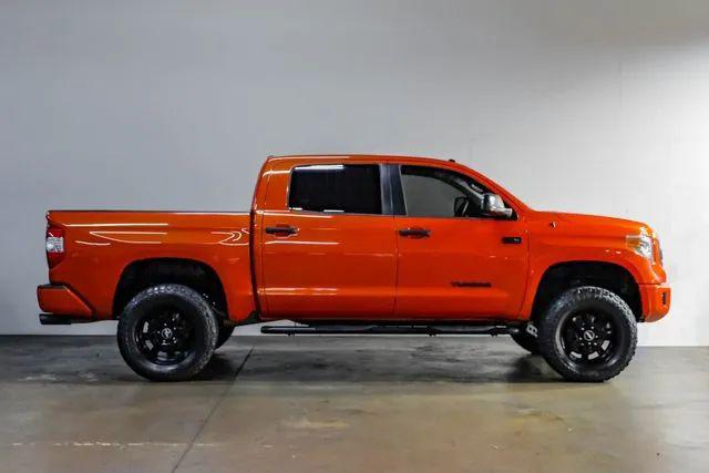 2017 Toyota Tundra SR5 5.7L V8