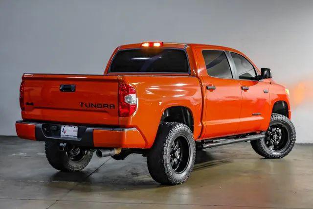 2017 Toyota Tundra SR5 5.7L V8