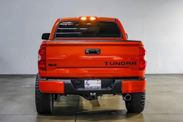 2017 Toyota Tundra SR5 5.7L V8