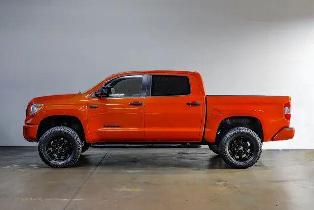 2017 Toyota Tundra SR5 5.7L V8