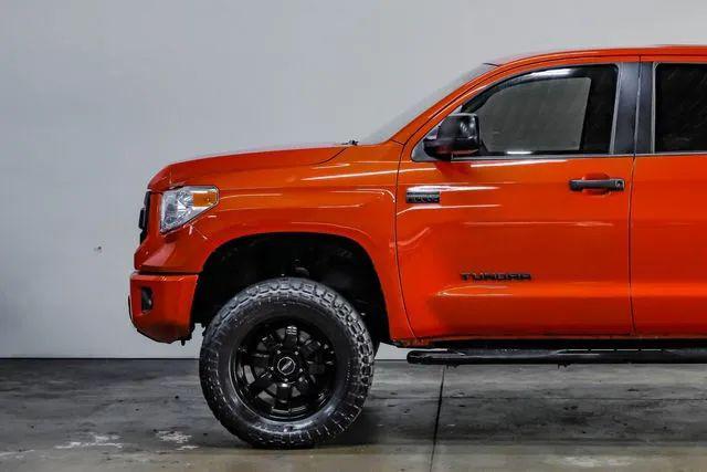 2017 Toyota Tundra SR5 5.7L V8