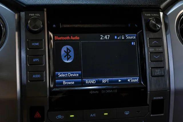 2017 Toyota Tundra SR5 5.7L V8