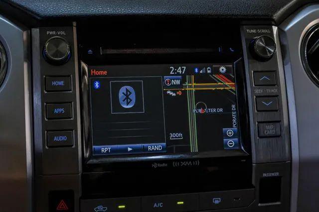 2017 Toyota Tundra SR5 5.7L V8