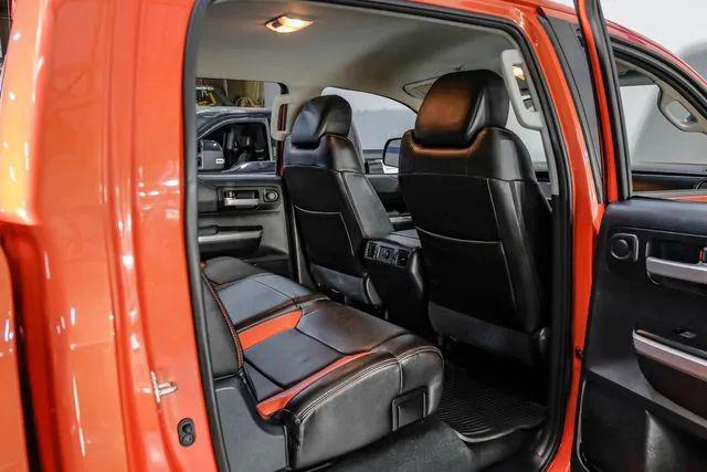 2017 Toyota Tundra SR5 5.7L V8