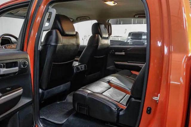 2017 Toyota Tundra SR5 5.7L V8