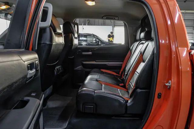 2017 Toyota Tundra SR5 5.7L V8