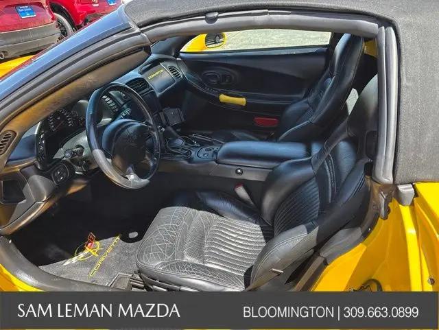 2004 Chevrolet Corvette Base