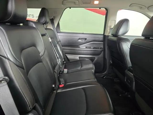 2024 Nissan Pathfinder SL 4WD