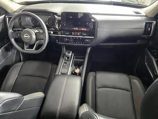 2024 Nissan Pathfinder SL 4WD