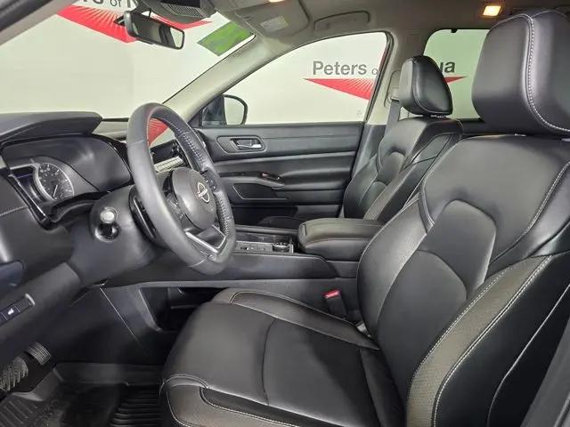 2024 Nissan Pathfinder SL 4WD
