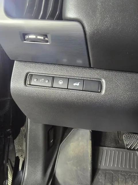 2024 Nissan Pathfinder SL 4WD