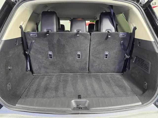 2024 Nissan Pathfinder SL 4WD