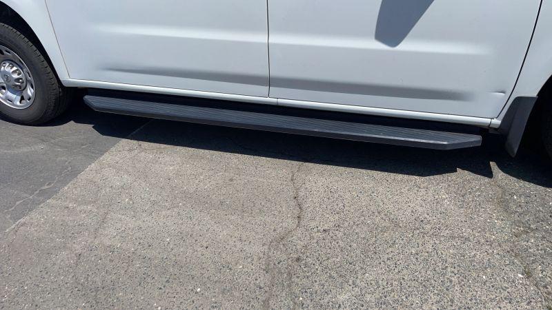 2020 Nissan 1500 SV Standard Roof V6