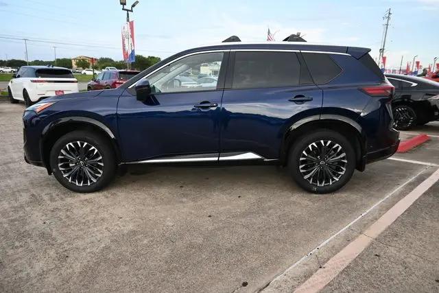 2025 Nissan Rogue Platinum FWD