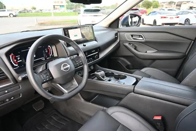2025 Nissan Rogue Platinum FWD