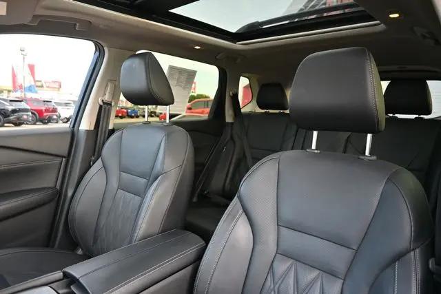 2025 Nissan Rogue Platinum FWD