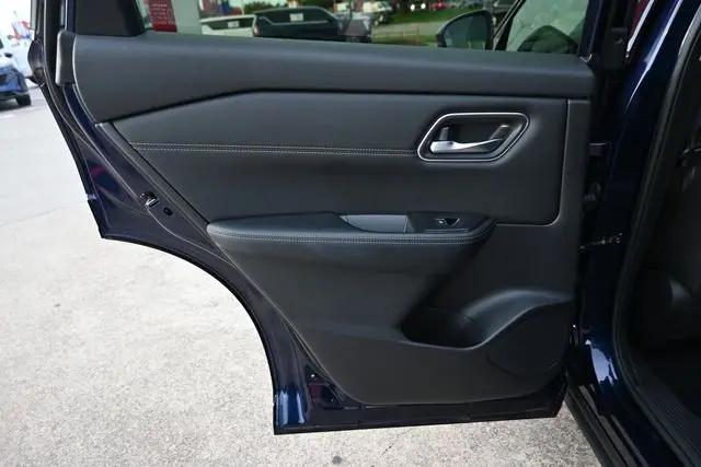 2025 Nissan Rogue Platinum FWD