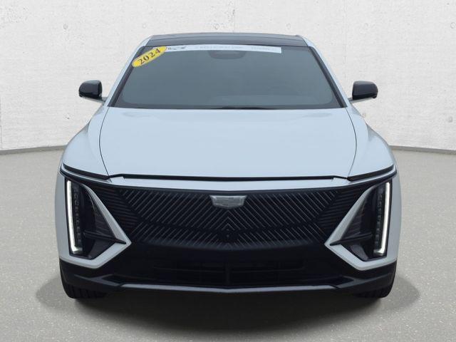2024 Cadillac iQ Luxury w/1SD