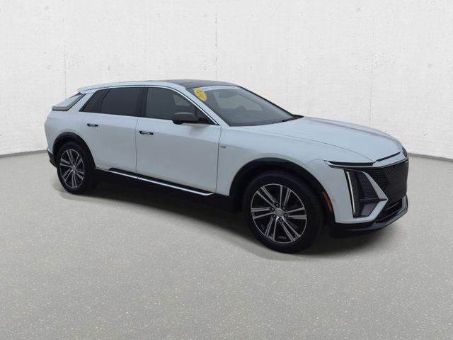 2024 Cadillac iQ Luxury w/1SD