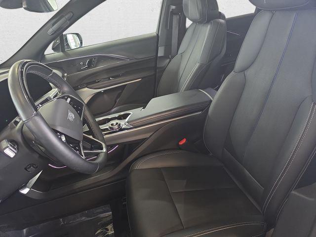 2024 Cadillac iQ Luxury w/1SD
