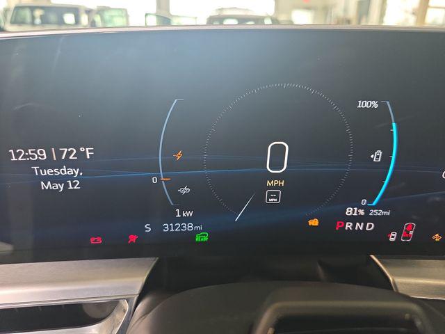 2024 Cadillac iQ Luxury w/1SD
