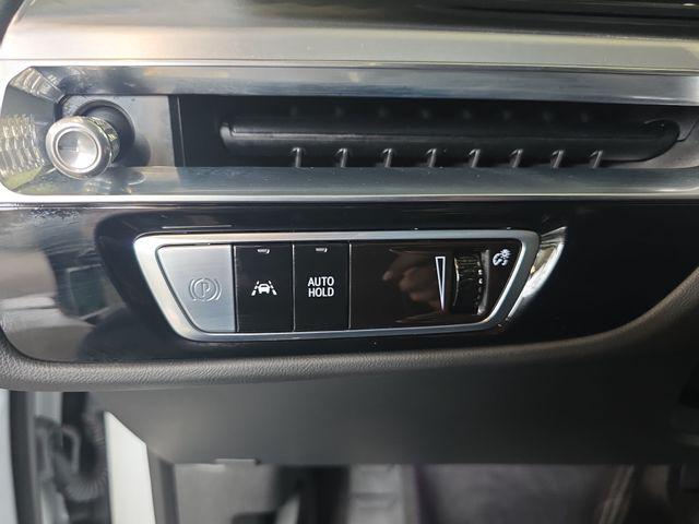 2024 Cadillac iQ Luxury w/1SD