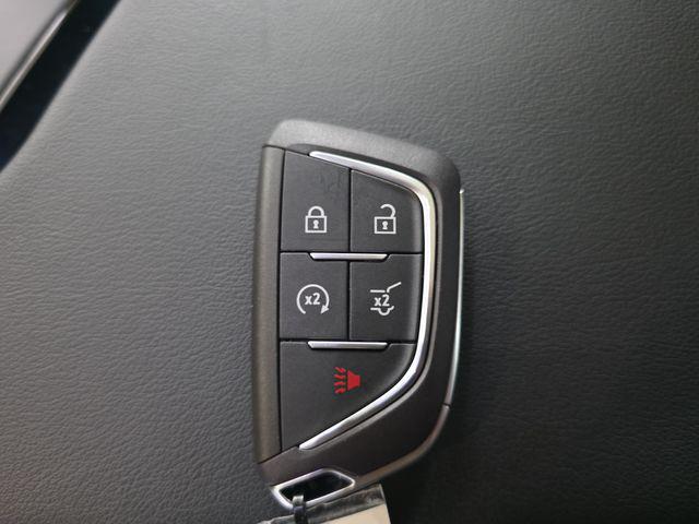 2024 Cadillac iQ Luxury w/1SD