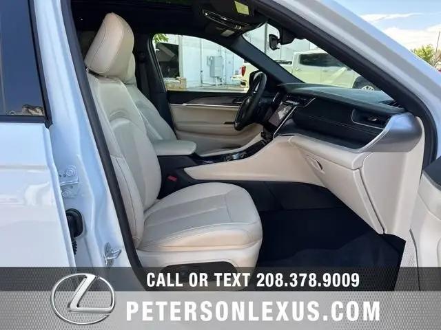 2025 Jeep Grand Cherokee L Limited 4x4
