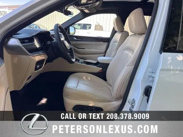 2025 Jeep Grand Cherokee L Limited 4x4